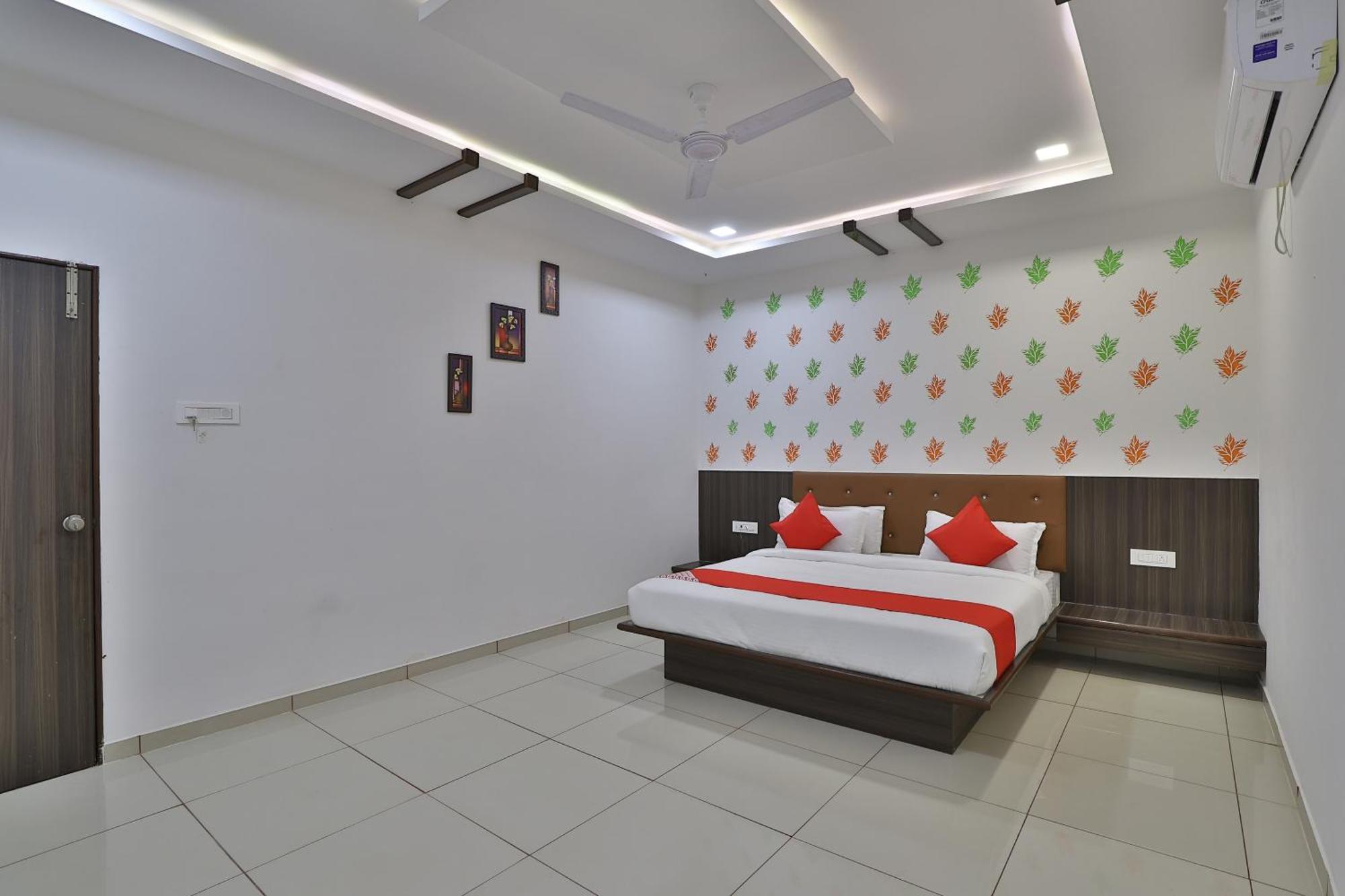 Hotel O Shiv Residency Gorwa Esterno foto