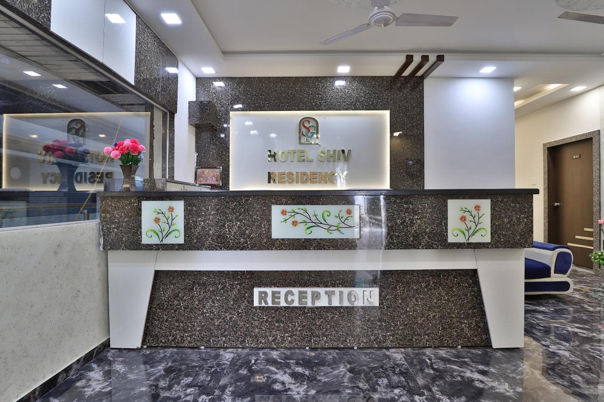 Hotel O Shiv Residency Gorwa Esterno foto